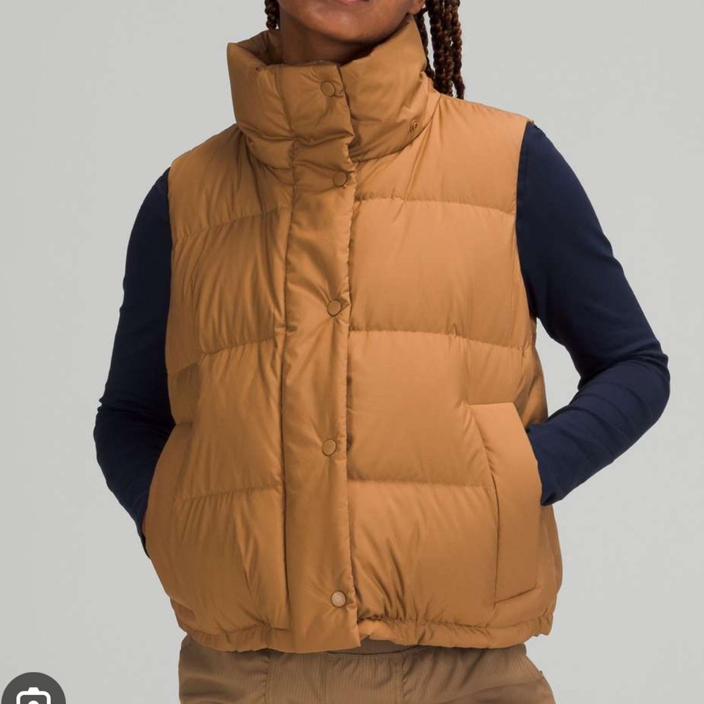 Bold beige size 4 wunder puff vest
